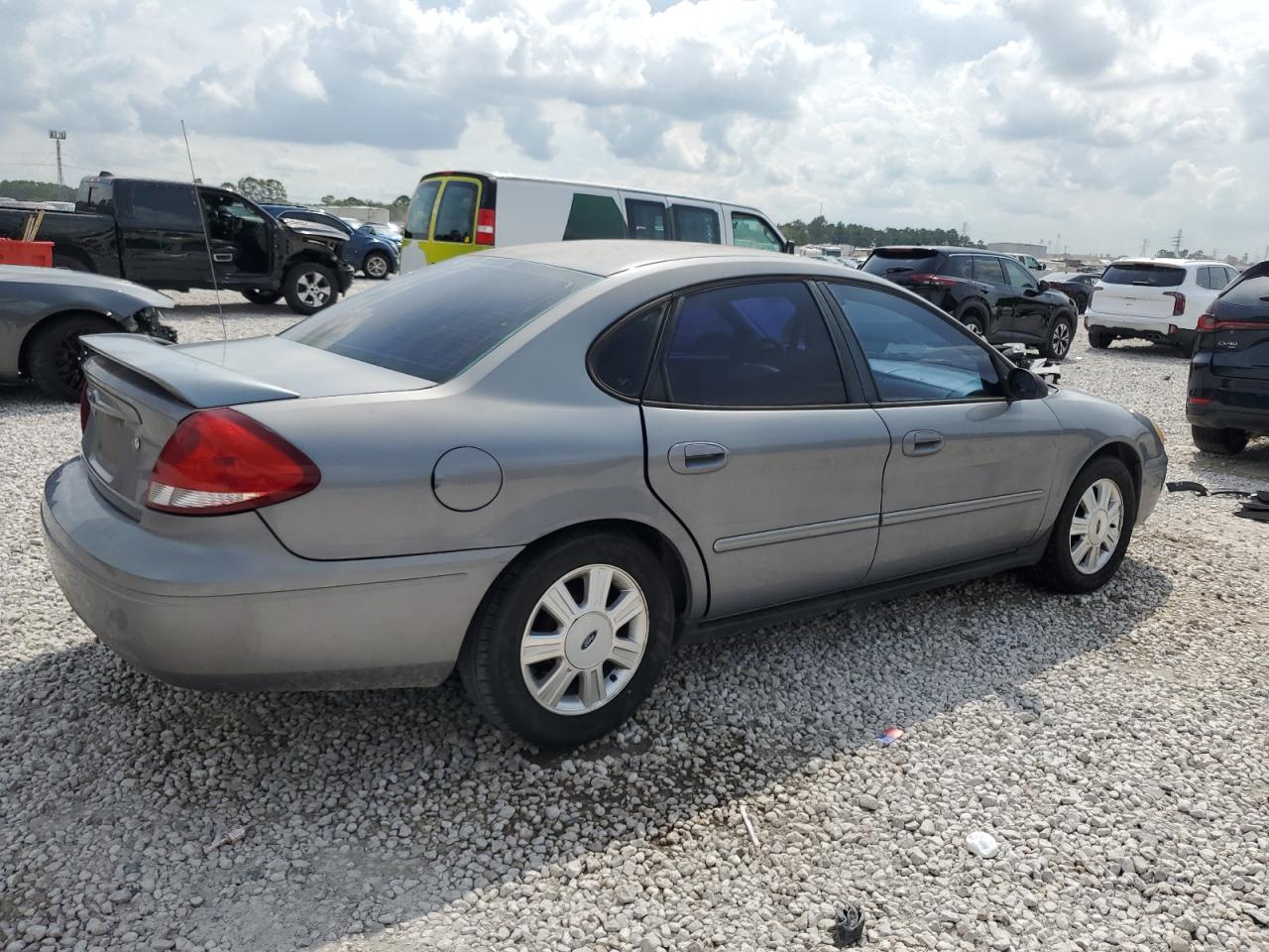 Lot #2886354079 2007 FORD TAURUS SEL