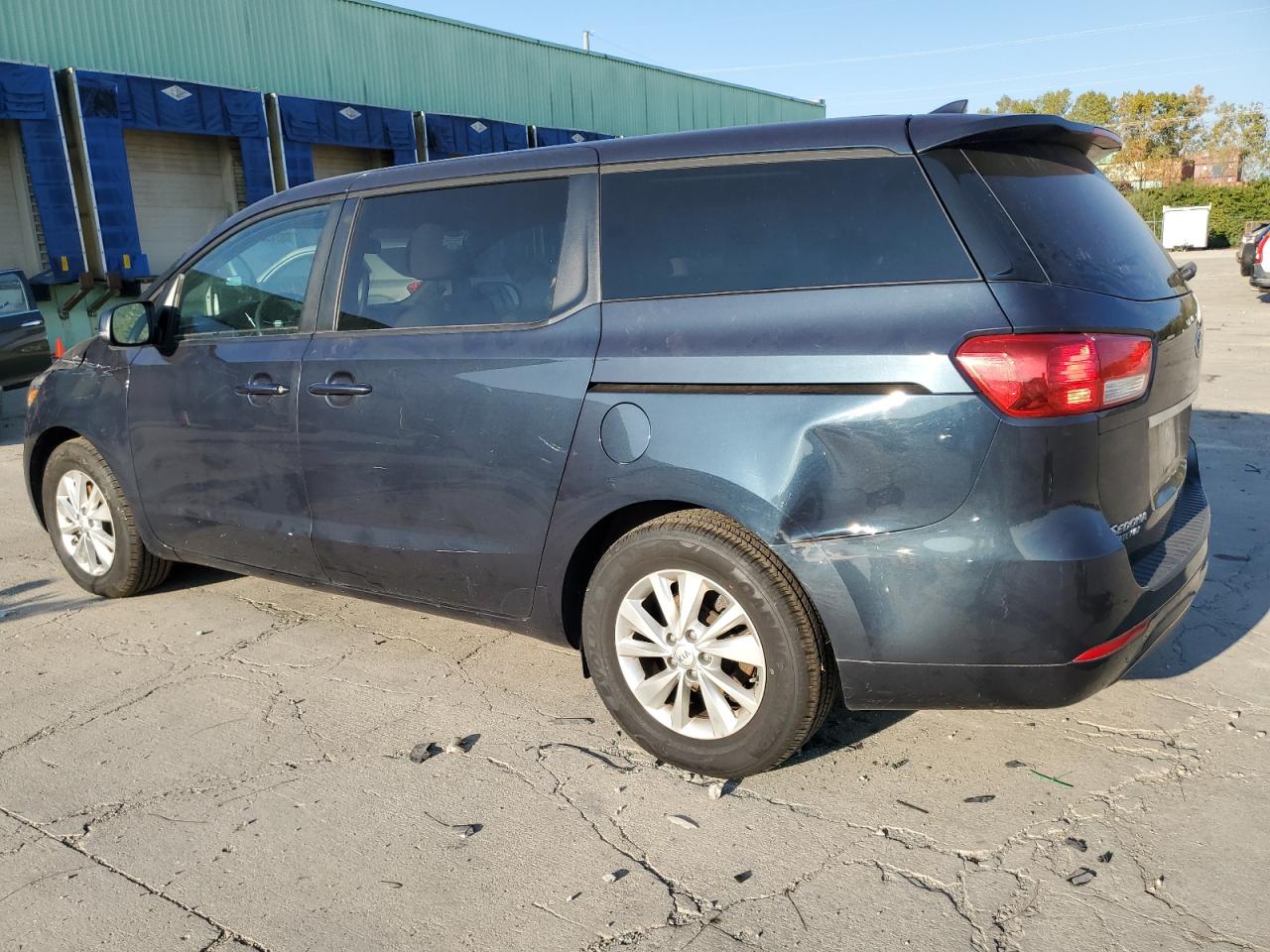 KIA SEDONA LX -