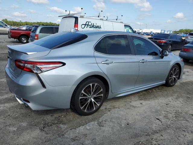 VIN 4T1B11HK5JU537664 2018 Toyota Camry, L no.3