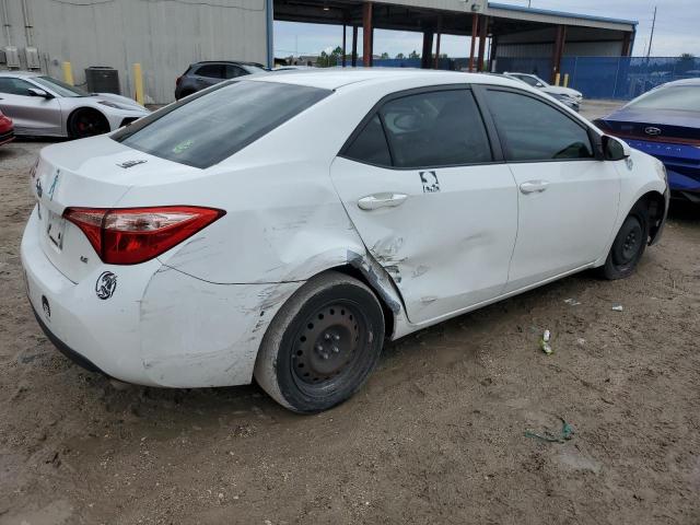 VIN 5YFBURHE1JP836666 2018 Toyota Corolla, L no.3