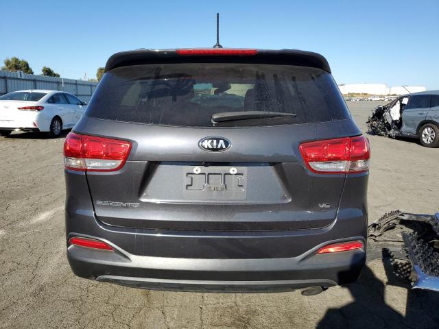 VIN 5XYPGDA57HG333233 2017 KIA Sorento, LX no.6