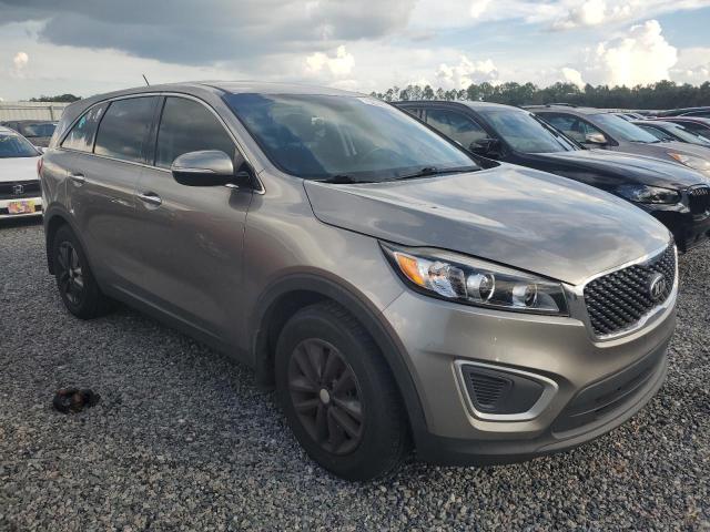 VIN 5XYPG4A34JG413982 2018 KIA Sorento, LX no.4