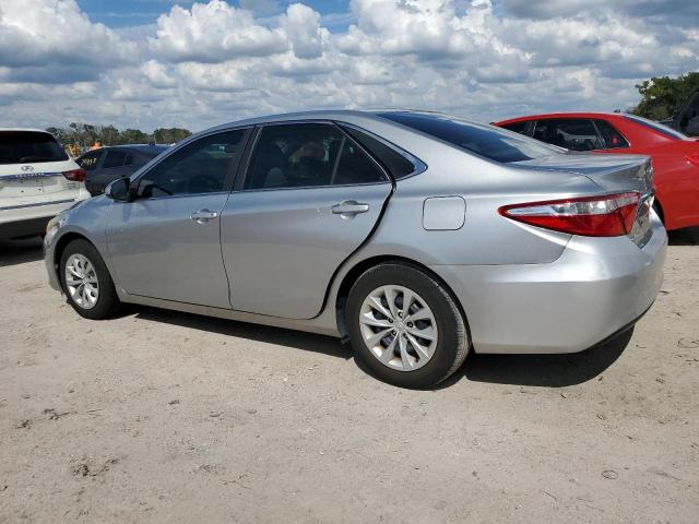 VIN 4T4BF1FK8GR558897 2016 Toyota Camry, LE no.2