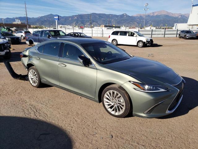 VIN 58AEA1C11MU001819 2021 LEXUS ES300 no.4