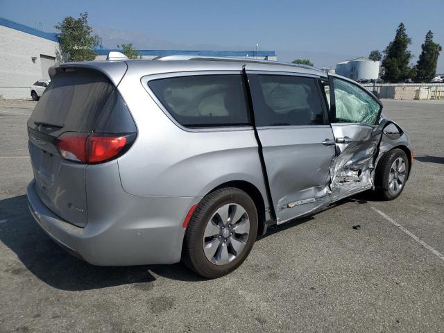 VIN 2C4RC1N70JR230641 2018 Chrysler Pacifica, Hybri... no.3