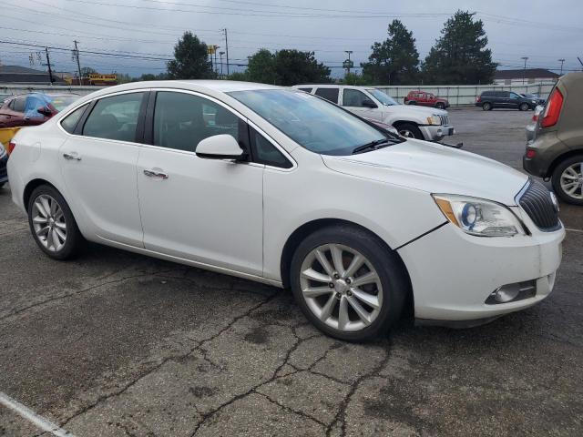 VIN 1G4PP5SK6E4144394 2014 Buick Verano no.4