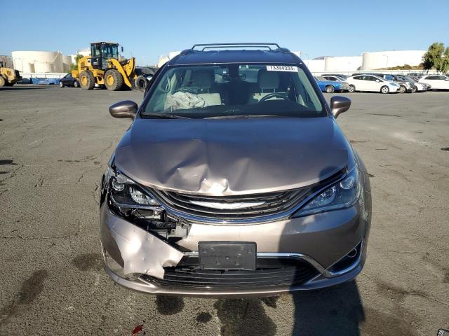 VIN 2C4RC1L74JR111946 2018 Chrysler Pacifica, Hybri... no.5