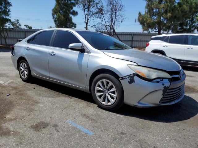 VIN 4T1BF1FKXFU952295 2015 Toyota Camry, LE no.4