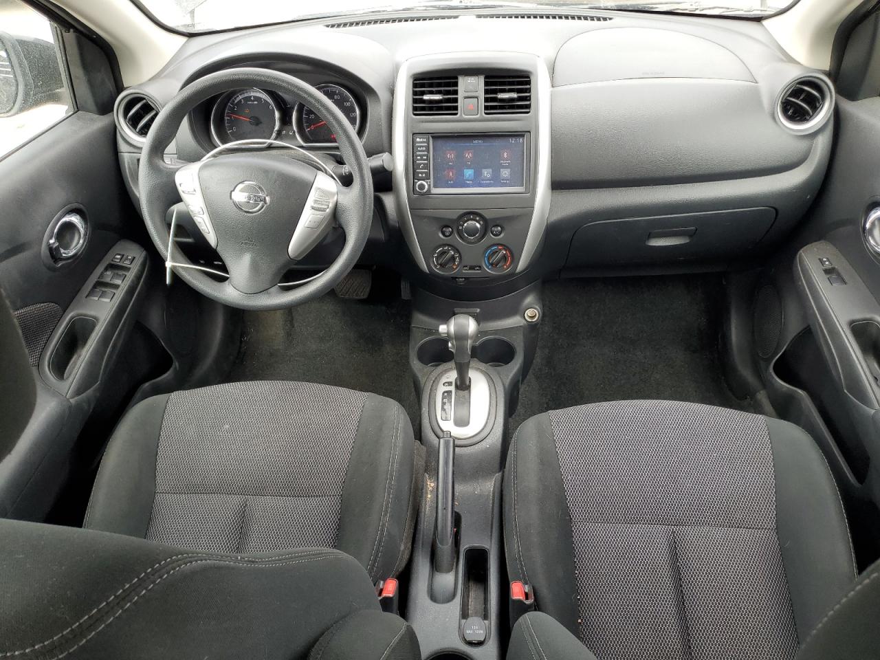 Lot #3024410585 2019 NISSAN VERSA S