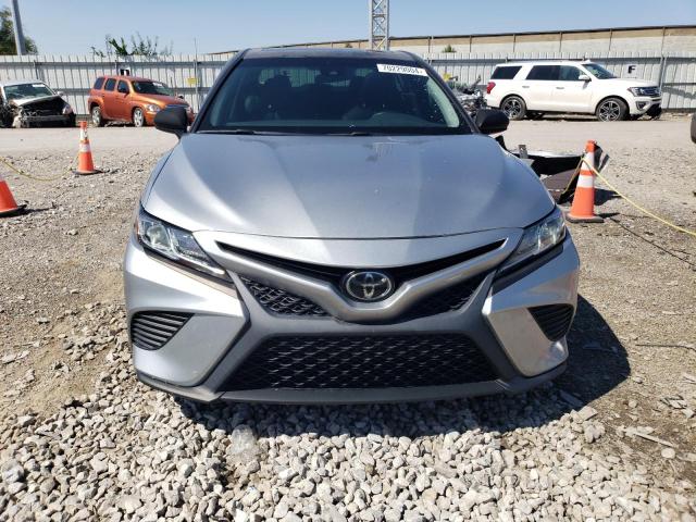 VIN 4T1B11HKXJU056857 2018 Toyota Camry, L no.5