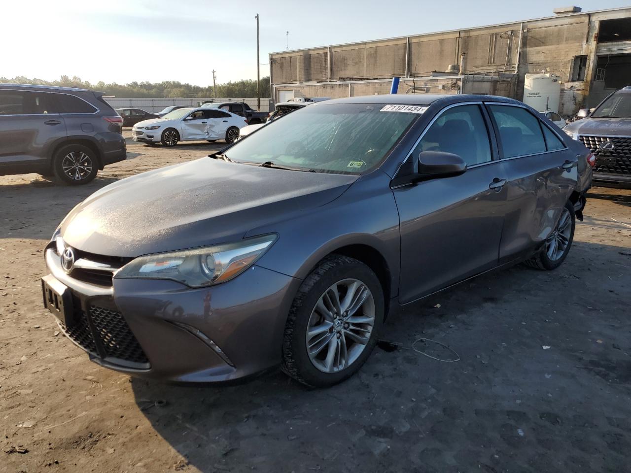 TOYOTA CAMRY LE