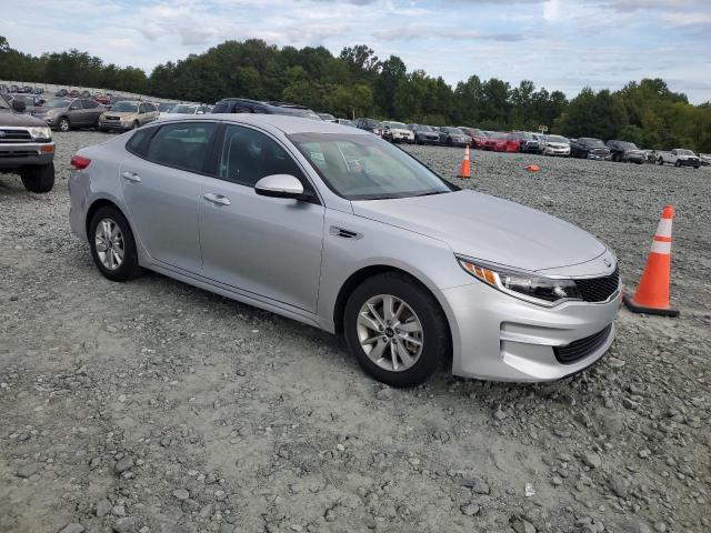 VIN 5XXGT4L38JG193243 2018 KIA Optima, LX no.4