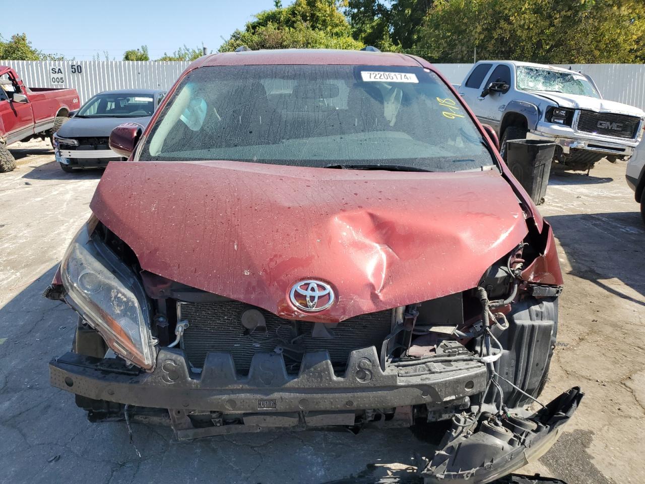 Lot #2960261853 2016 TOYOTA SIENNA SE