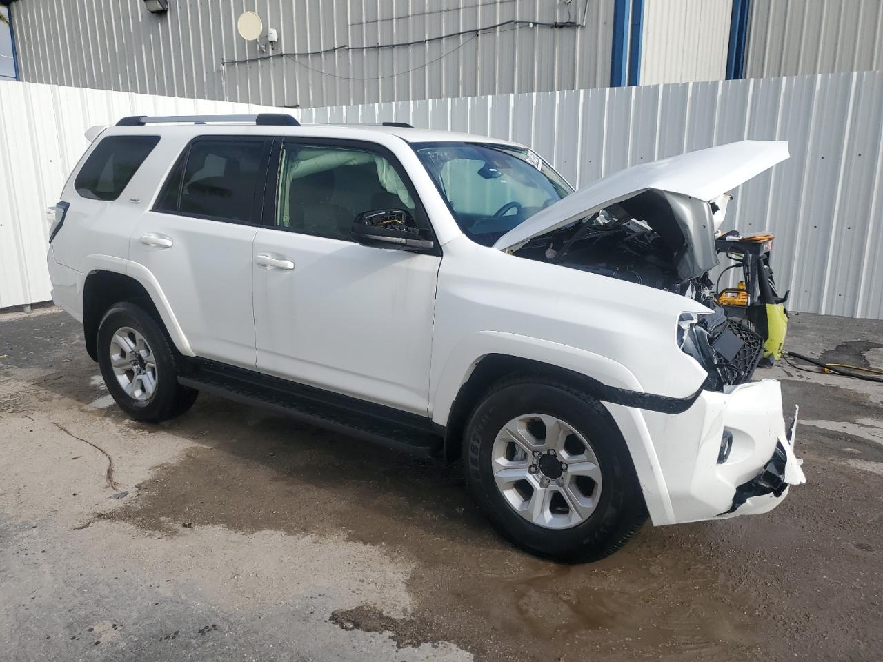 Lot #2848364941 2023 TOYOTA 4RUNNER SE