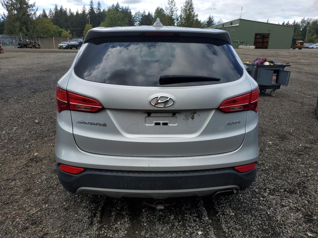 Lot #2845354057 2015 HYUNDAI SANTA FE S