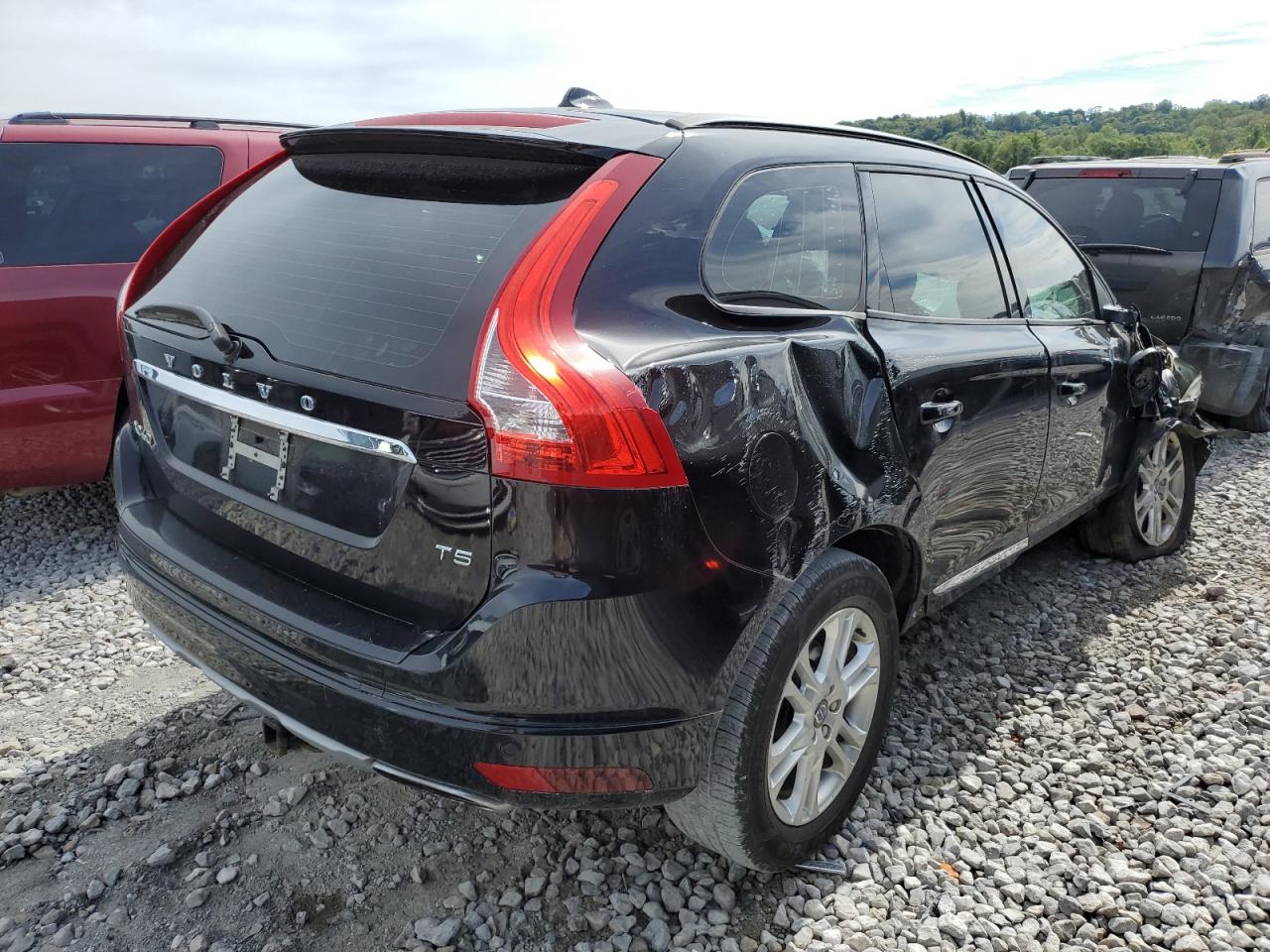 Lot #2960206089 2016 VOLVO XC60 T5