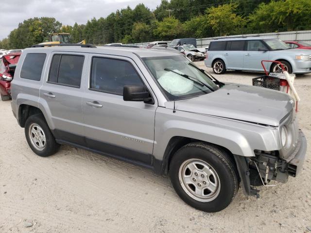 VIN 1C4NJPBB7FD158380 2015 Jeep Patriot, Sport no.4