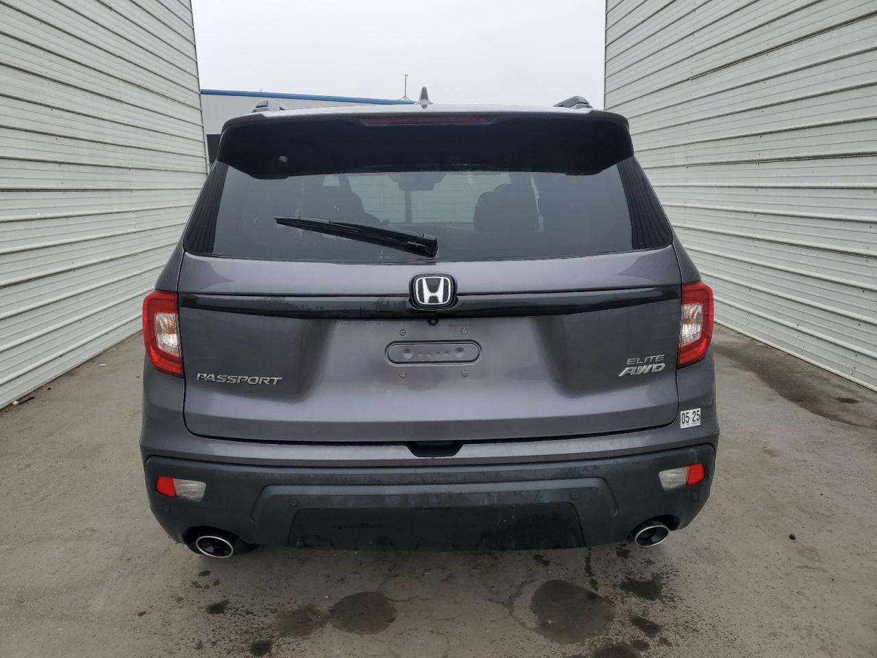 Lot #2898300921 2019 HONDA PASSPORT E