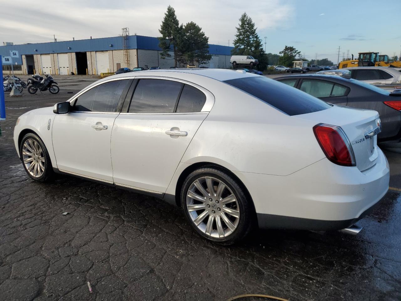 Lot #2962518760 2010 LINCOLN MKS