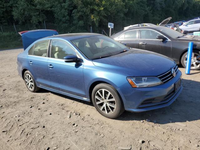 VIN 3VWB67AJ1HM225363 2017 Volkswagen Jetta, SE no.4