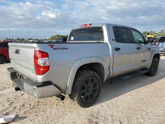 VIN 5TFDW5F12JX691148 2018 Toyota Tundra, Crewmax Sr5 no.3