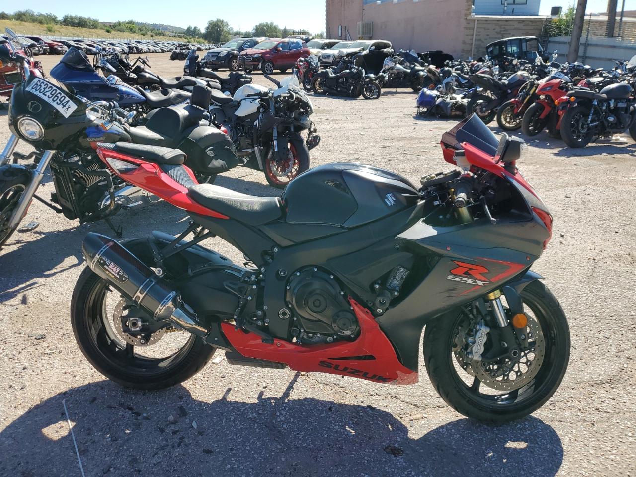 Suzuki GSX-R750L 2016 L6