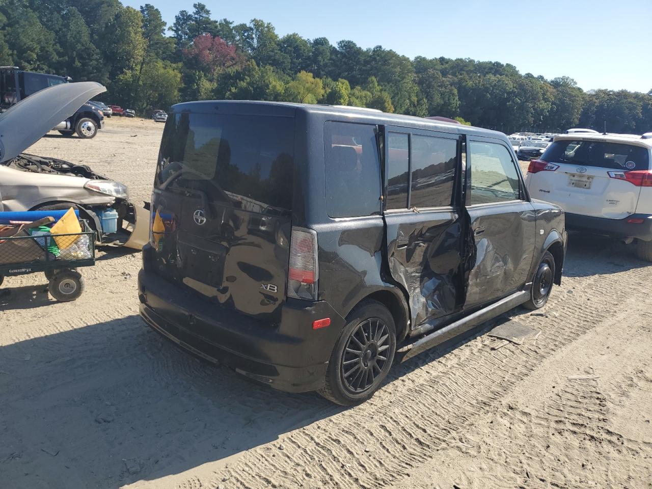 Lot #2888790453 2005 TOYOTA SCION XB