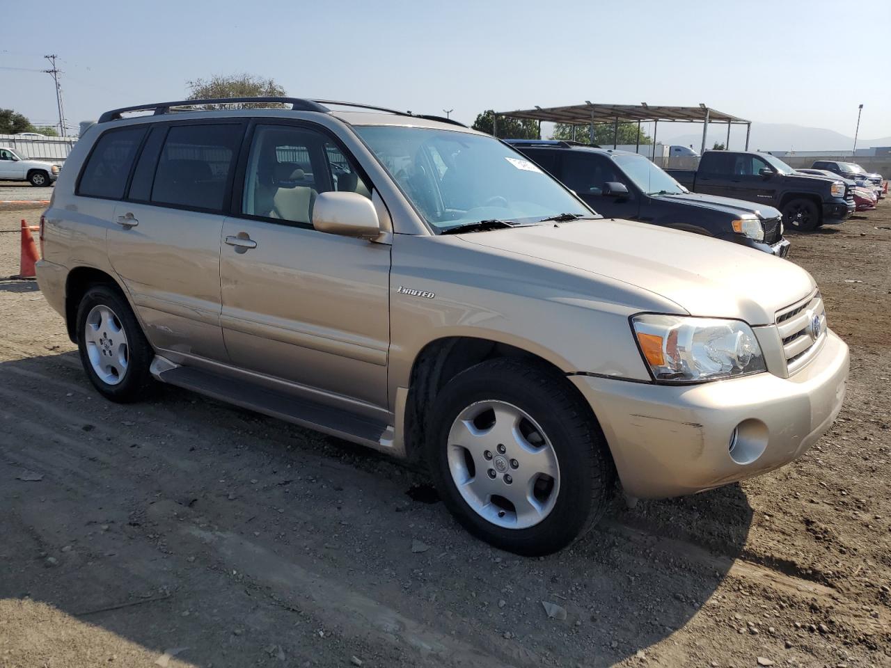 Lot #2874589126 2004 TOYOTA HIGHLANDER