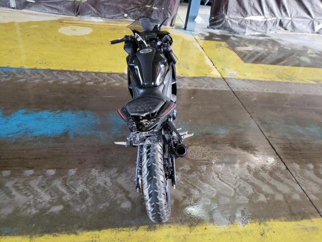 2018 YAMAHA YZFR3 MH3RH06Y7JK017737