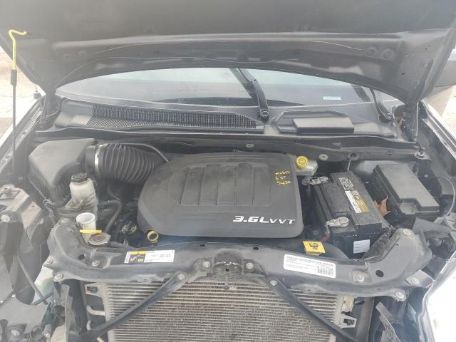 2015 CHRYSLER TOWN & COU - 2C4RC1BG7FR579050