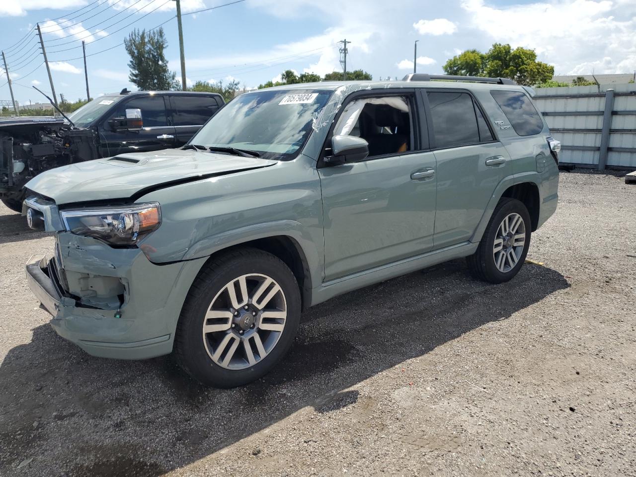 JTEAU5JR8N5257190 TOYOTA 4RUNNER TR 2022