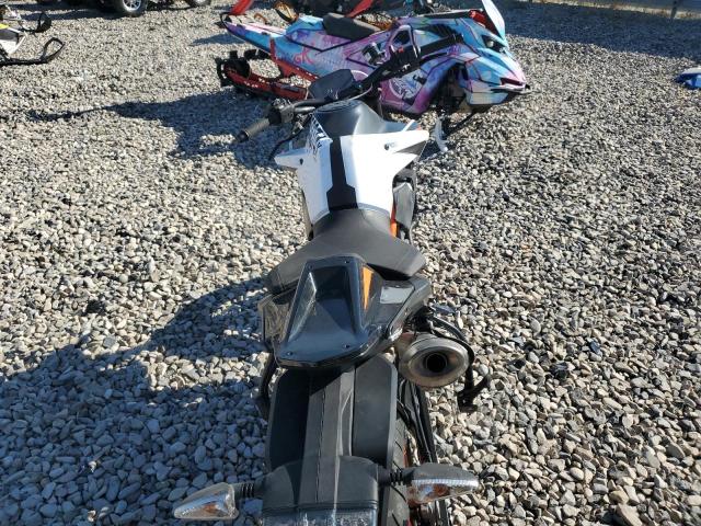 2021 KTM 890 DUKE R - VBKTU9403MM810932