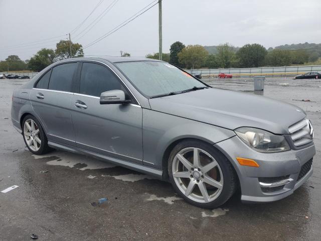 VIN WDDGF4HB2DR256805 2013 Mercedes-Benz C-Class, 250 no.4