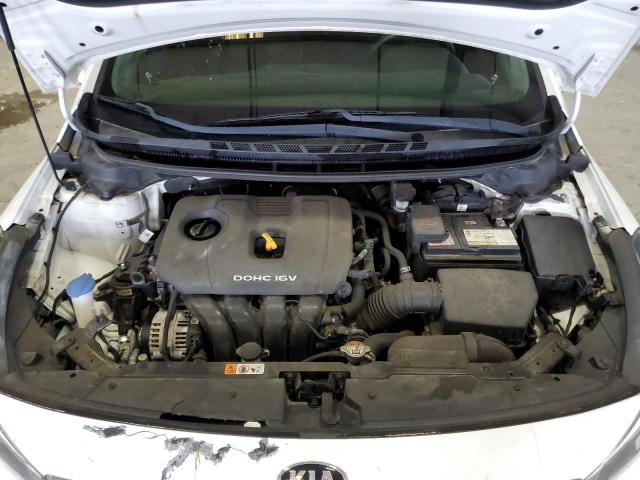 VIN 3KPFK4A7XHE105090 2017 KIA Forte, LX no.11