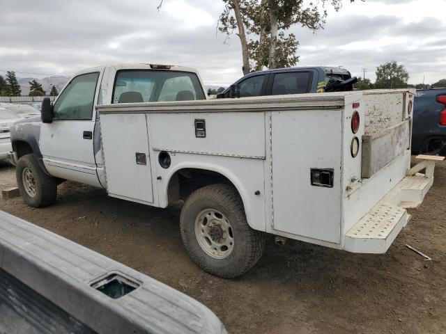 GMC SIERRA K25 2000 white chassis gas 1GDGK24J1YF409619 photo #3