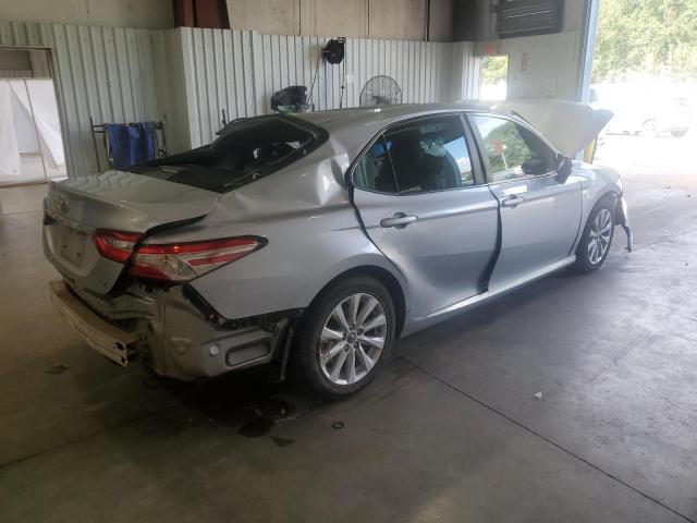 VIN 4T1B11HKXJU595706 2018 Toyota Camry, L no.3