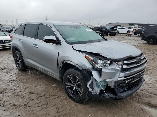 VIN 5TDZZRFH1JS287491 2018 Toyota Highlander, LE no.4