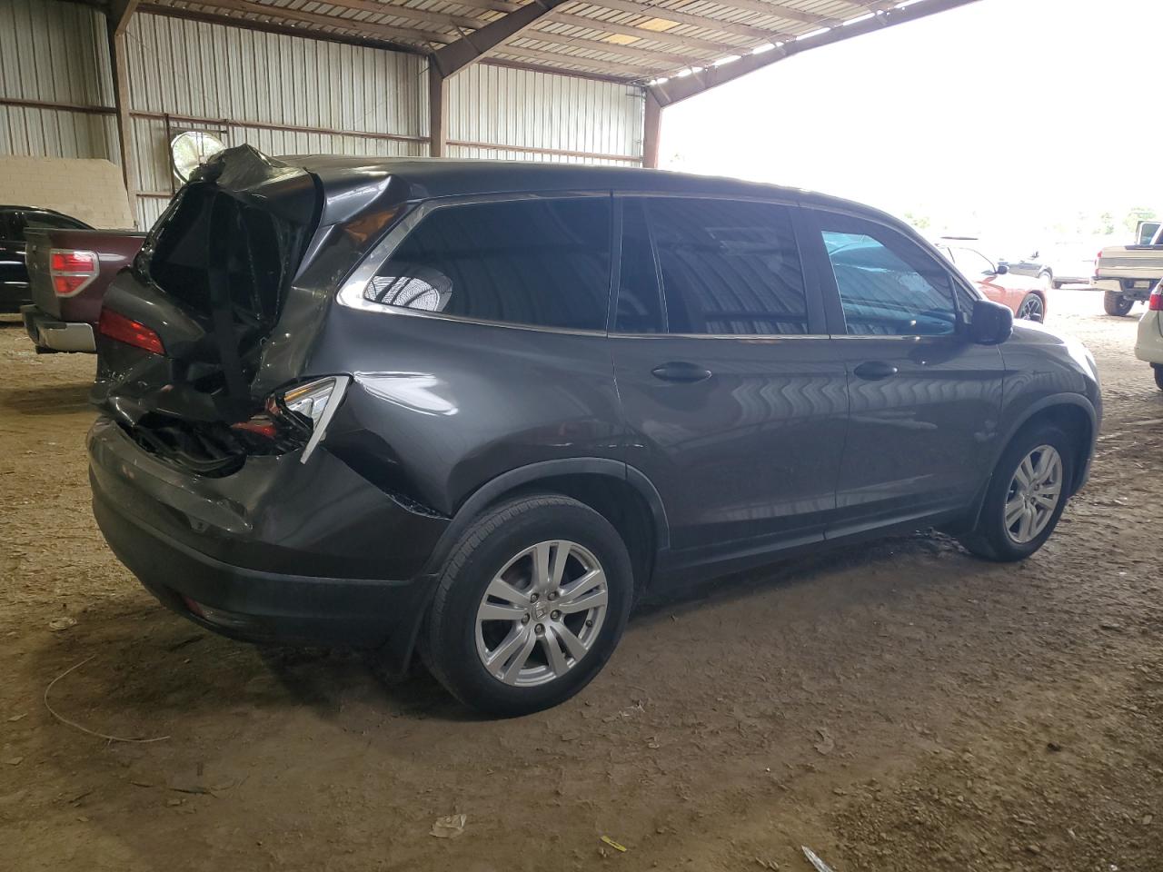 Lot #2919480235 2017 HONDA PILOT LX