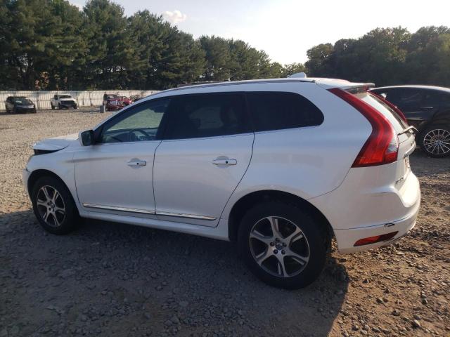 VIN YV4902RC9F2611736 2015 Volvo XC60, T6 Premier+ no.2