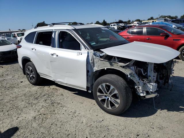 2022 TOYOTA HIGHLANDER - 5TDHZRBH9NS204865