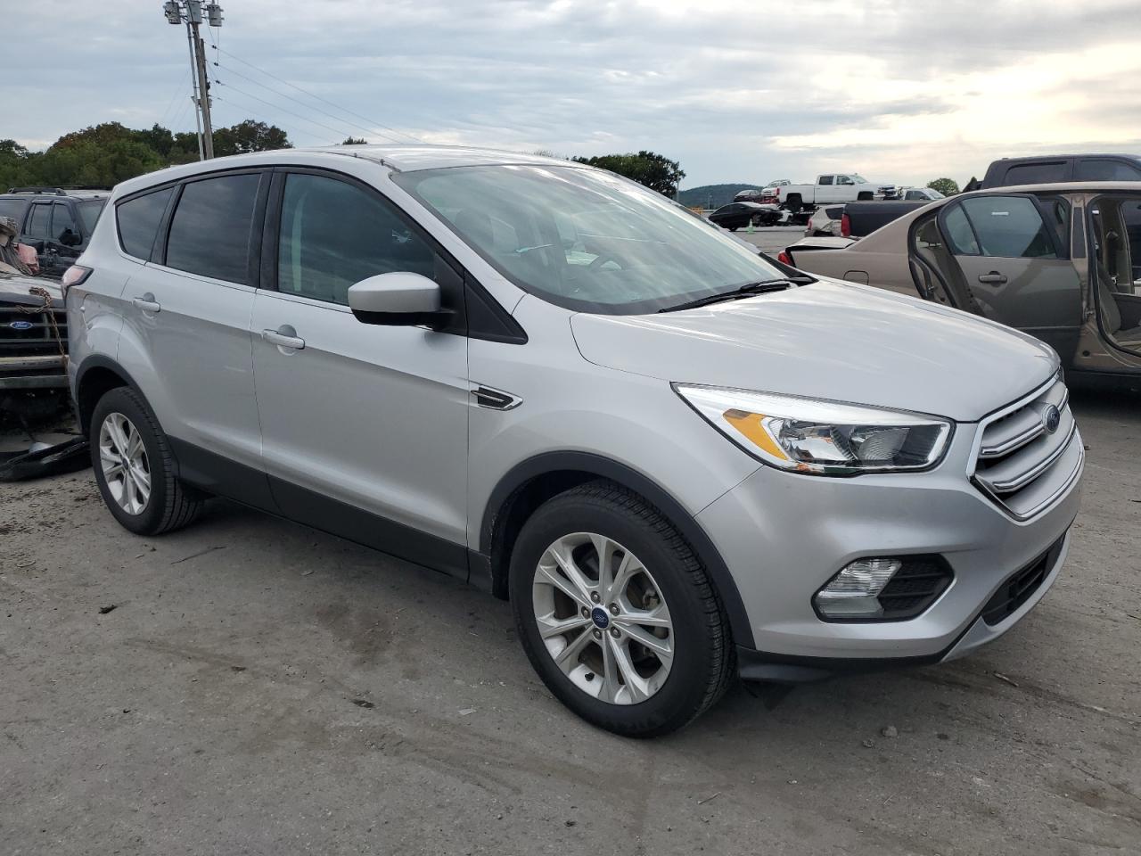 Lot #2886221565 2018 FORD ESCAPE SE