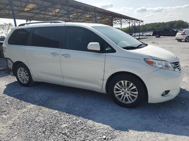 VIN 5TDYZ3DC8HS874734 2017 Toyota Sienna, Xle no.4