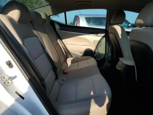 2019 HYUNDAI ELANTRA SE - 5NPD74LF8KH417022