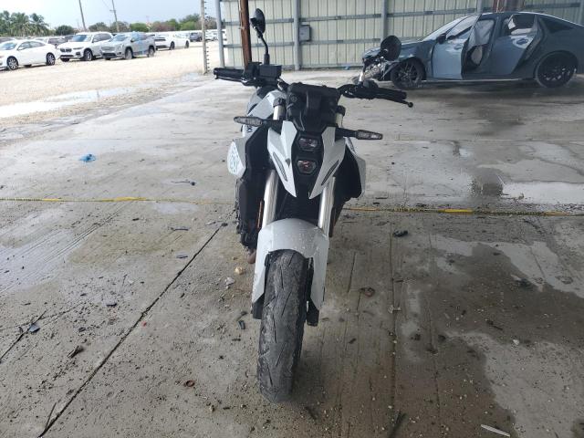 2023 SUZUKI GSX800 R JS1EM11B7P7100348