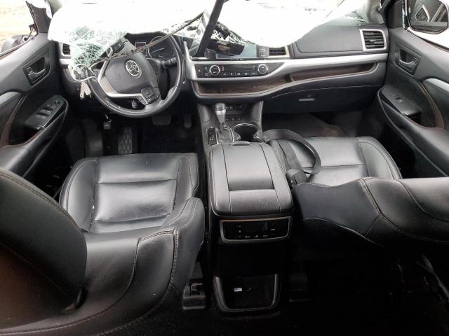 VIN 5TDJZRFH4KS729808 2019 Toyota Highlander, SE no.8