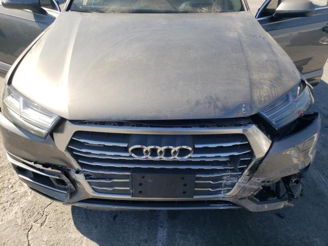 VIN WA1VAAF72HD008340 2017 Audi Q7, Prestige no.12