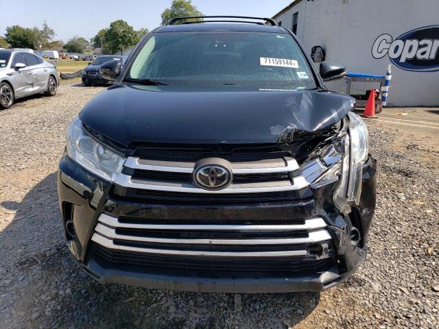 VIN 5TDBZRFH6KS956230 2019 Toyota Highlander, LE no.5