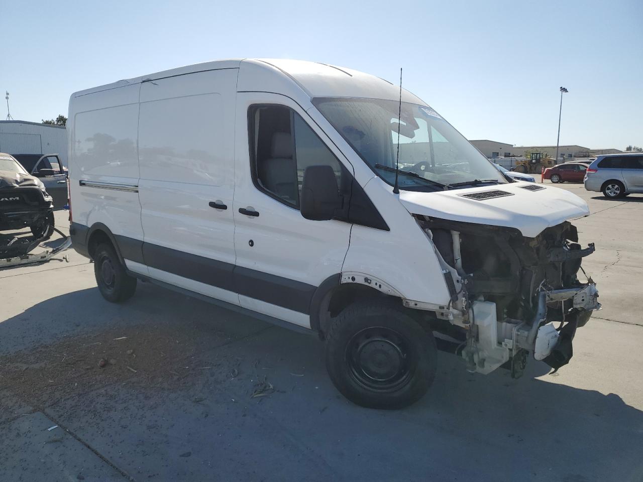 2018 Ford TRANSIT, T-250