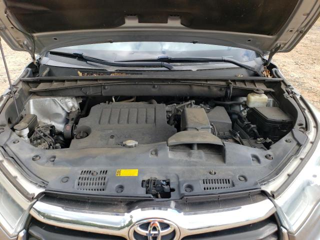 VIN 5TDZKRFH7FS090899 2015 Toyota Highlander, LE no.12