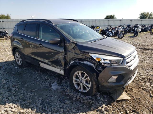 VIN 1FMCU0GD3JUB09620 2018 Ford Escape, SE no.4